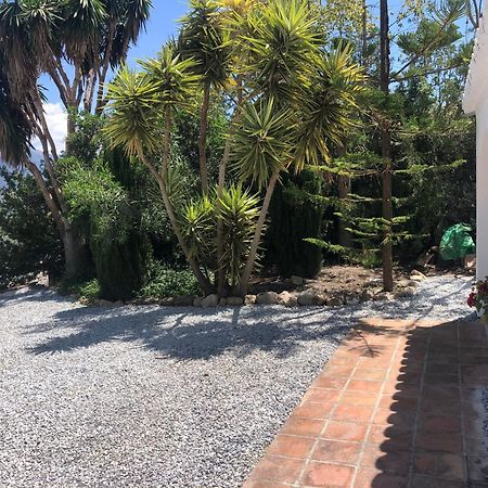 Vistas Al Lago With Private Pool Vinuela Exterior photo