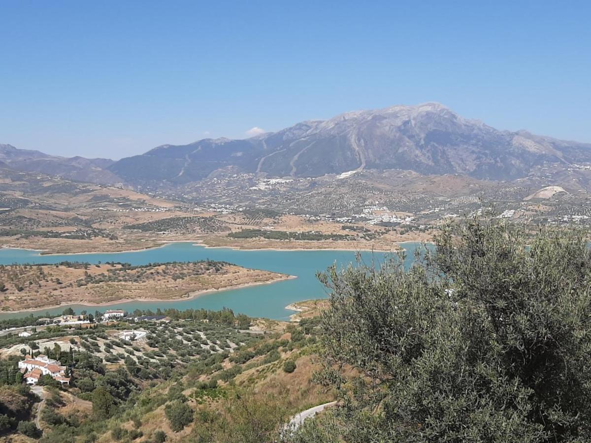 Vistas Al Lago With Private Pool Vinuela Exterior photo