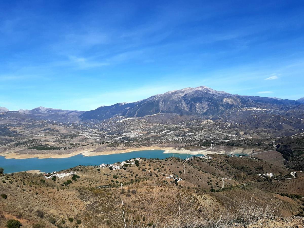 Vistas Al Lago With Private Pool Vinuela Exterior photo