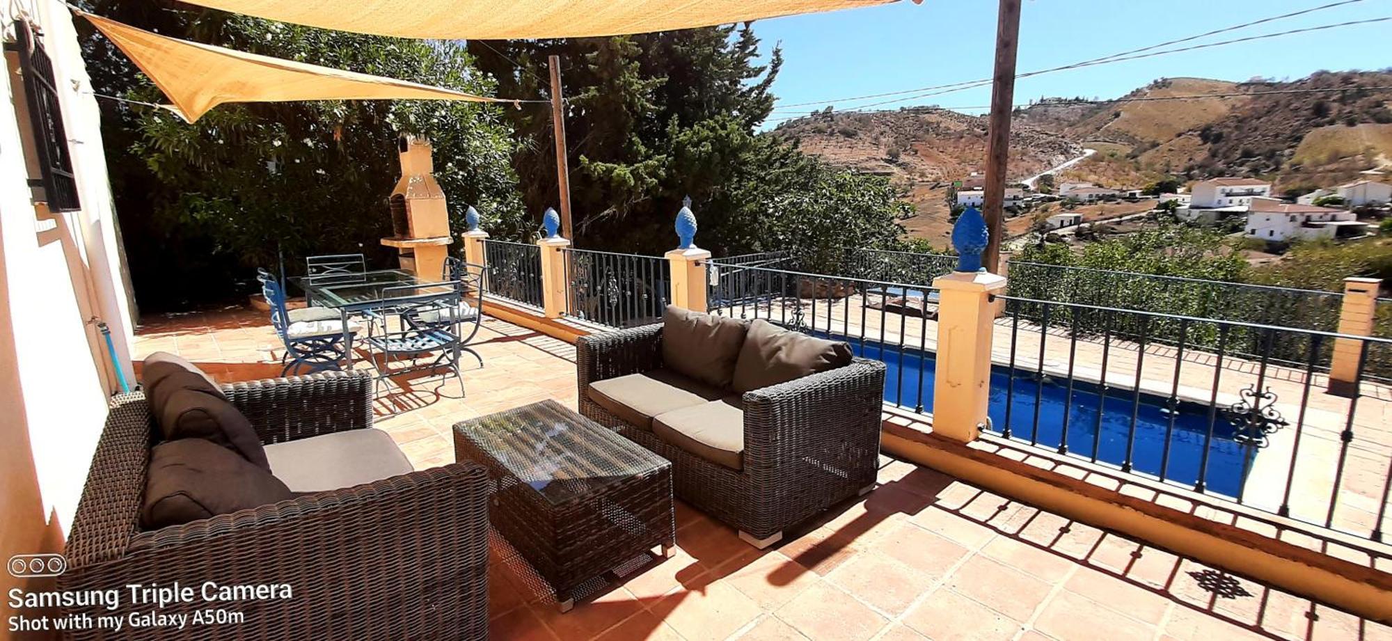 Vistas Al Lago With Private Pool Vinuela Exterior photo