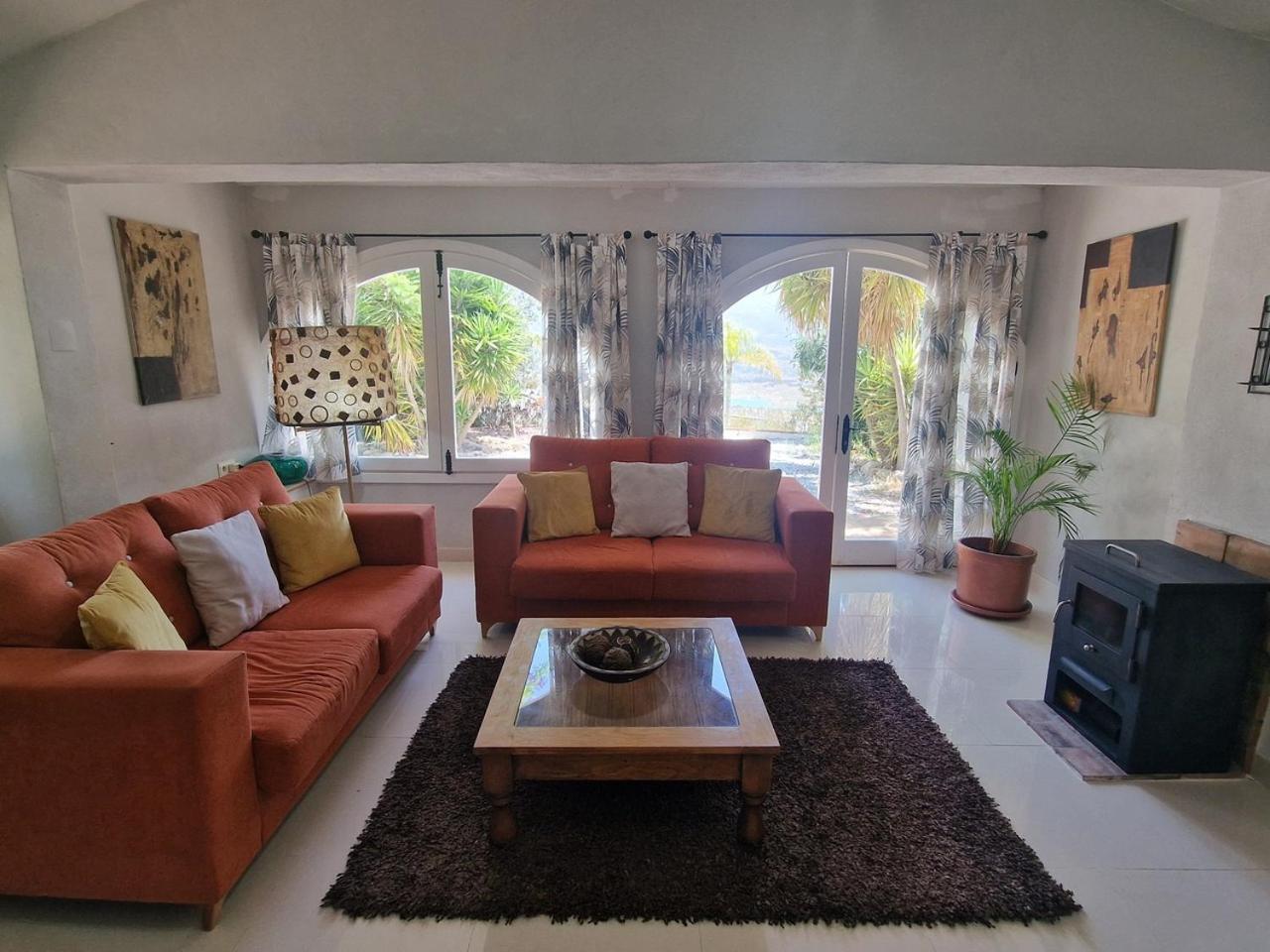 Vistas Al Lago With Private Pool Vinuela Exterior photo